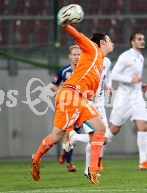 Fussball Regionalliga. SK Austria Klagenfurt gegen Kalsdorf. Raphael Sallinger (Kalsdorf). Klagenfurt, 3.11.2012.
Foto: Kuess
---
pressefotos, pressefotografie, kuess, qs, qspictures, sport, bild, bilder, bilddatenbank