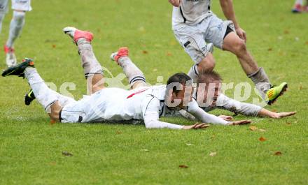 Fussball Unterliga Ost. Ludmannsdorf gegen Liebenfels. Torjubel Michael Sablatnik, Michael Ramusch (Ludmannsdorf). Ludmannsdorf, am 11.11.2012.
Foto: Kuess
---
pressefotos, pressefotografie, kuess, qs, qspictures, sport, bild, bilder, bilddatenbank