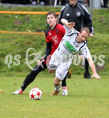 Fussball Unterliga Ost. Ludmannsdorf gegen Liebenfels. Christian Glantschnig, (Ludmannsdorf), David Koerbler (Liebenfels). Ludmannsdorf, am 11.11.2012.
Foto: Kuess
---
pressefotos, pressefotografie, kuess, qs, qspictures, sport, bild, bilder, bilddatenbank