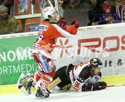 EBEL. Eishockey Bundesliga. EC KAC gegen HC Orli Znojmo. Nicolas Paul,  (KAC), Richard Jarusek  (Znojmo). Klagenfurt, am 14.11.2012.
Foto: Kuess 


---
pressefotos, pressefotografie, kuess, qs, qspictures, sport, bild, bilder, bilddatenbank