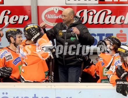 EBEL. Eishockey Bundesliga. EC VSV gegen Moser Medical Graz 99ers.  Jubel Herbert Hohenberger (VSV). Villach, am 14.11.2012.
Foto: Kuess 


---
pressefotos, pressefotografie, kuess, qs, qspictures, sport, bild, bilder, bilddatenbank