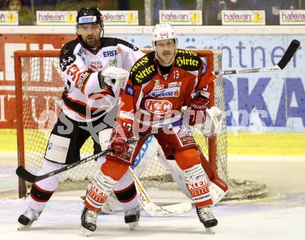 EBEL. Eishockey Bundesliga. EC KAC gegen HC Orli Znojmo.  Johannes Kirisits, (KAC), Peter Pucher  (Znojmo). Klagenfurt, am 14.11.2012.
Foto: Kuess 


---
pressefotos, pressefotografie, kuess, qs, qspictures, sport, bild, bilder, bilddatenbank