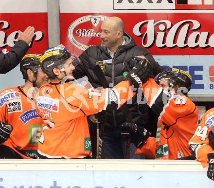 EBEL. Eishockey Bundesliga. EC VSV gegen Moser Medical Graz 99ers.  Jubel Herbert Hohenberger (Graz). Villach, am 14.11.2012.
Foto: Kuess 


---
pressefotos, pressefotografie, kuess, qs, qspictures, sport, bild, bilder, bilddatenbank