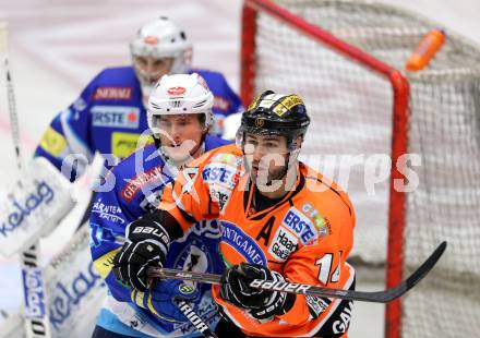 EBEL. Eishockey Bundesliga. EC VSV gegen Moser Medical Graz 99ers.  Jean Philippe Lamoureux, Daniel Nageler, (VSV), Guillaume Lefebvre  (Graz). Villach, am 14.11.2012.
Foto: Kuess 


---
pressefotos, pressefotografie, kuess, qs, qspictures, sport, bild, bilder, bilddatenbank