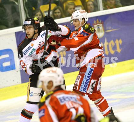 EBEL. Eishockey Bundesliga. EC KAC gegen HC Orli Znojmo. Kevin Doell,   (KAC), Petr Beranek (Znojmo). Klagenfurt, am 14.11.2012.
Foto: Kuess 


---
pressefotos, pressefotografie, kuess, qs, qspictures, sport, bild, bilder, bilddatenbank