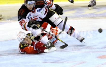 EBEL. Eishockey Bundesliga. EC KAC gegen HC Orli Znojmo. Kevin Doell, (KAC), Adam Havlik   (Znojmo). Klagenfurt, am 14.11.2012.
Foto: Kuess 


---
pressefotos, pressefotografie, kuess, qs, qspictures, sport, bild, bilder, bilddatenbank