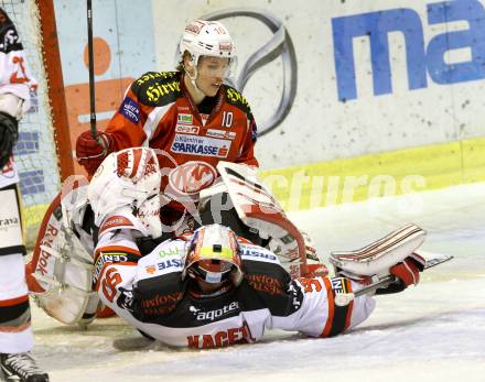 EBEL. Eishockey Bundesliga. EC KAC gegen HC Orli Znojmo. Tyler Scofield,  (KAC), Ondrej Kacetl  (Znojmo). Klagenfurt, am 14.11.2012.
Foto: Kuess 


---
pressefotos, pressefotografie, kuess, qs, qspictures, sport, bild, bilder, bilddatenbank