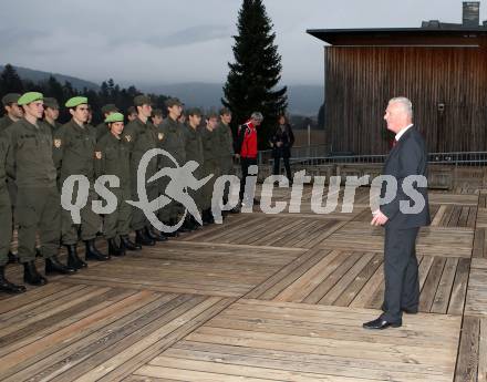 Verabschiedung Joe Tiger Pachler.  Reinhard Tellian. Faaker See, 15.11.2012.
Foto: Kuess
---
pressefotos, pressefotografie, kuess, qs, qspictures, sport, bild, bilder, bilddatenbank