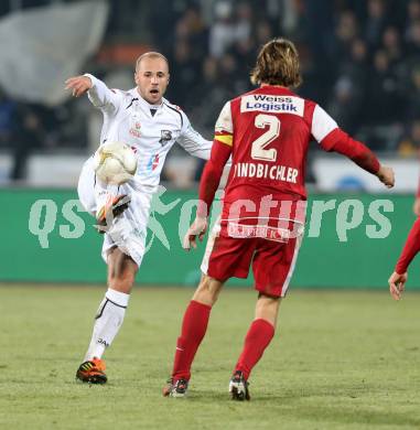 Fussball. Bundesliga. RZ Pellets WAC gegen FC Admira Wacker Moedling.  Stephan Stueckler, (WAC),  Richard Windbichler (Moedling). Wolfsberg, 17.11.2012.
Foto: Kuess

---
pressefotos, pressefotografie, kuess, qs, qspictures, sport, bild, bilder, bilddatenbank