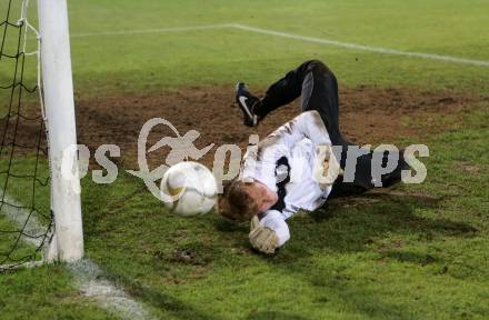 Fussball. Bundesliga. RZ Pellets WAC gegen FC Admira Wacker Moedling.  Christian Dobnik (WAC). Wolfsberg, 17.11.2012.
Foto: Kuess

---
pressefotos, pressefotografie, kuess, qs, qspictures, sport, bild, bilder, bilddatenbank