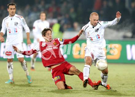 Fussball. Bundesliga. RZ Pellets WAC gegen FC Admira Wacker Moedling.  Stephan Stueckler,  (WAC), Lukas Thuerauer (Moedling). Wolfsberg, 17.11.2012.
Foto: Kuess

---
pressefotos, pressefotografie, kuess, qs, qspictures, sport, bild, bilder, bilddatenbank