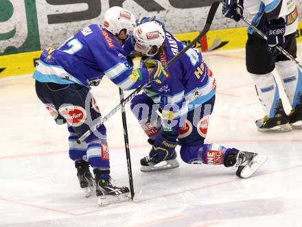 EBEL. Eishockey Bundesliga. EC VSV gegen SAPA Fehervar AV19. Torjubel Antti Pusa, Michael Grabner  (VSV). Villach, am 18.11.2012.
Foto: Kuess 


---
pressefotos, pressefotografie, kuess, qs, qspictures, sport, bild, bilder, bilddatenbank