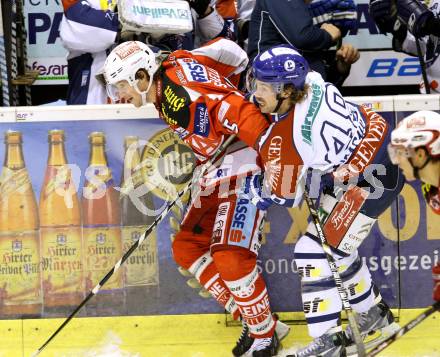 EBEL. Eishockey Bundesliga. EC KAC gegen KHL Medvescak Zagreb. Paul Schellander,  (KAC), Kenneth Macaulay  (Zagreb). Klagenfurt, am 20.11.2012.
Foto: Kuess 


---
pressefotos, pressefotografie, kuess, qs, qspictures, sport, bild, bilder, bilddatenbank