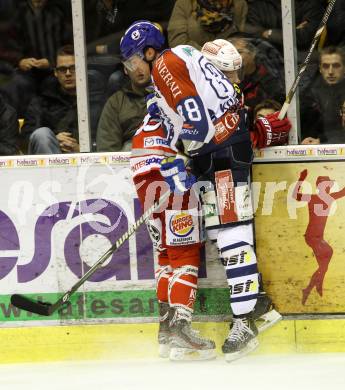 EBEL. Eishockey Bundesliga. EC KAC gegen KHL Medvescak Zagreb. Nikolaus Holzer,  (KAC),  Dario Kostovic  (Zagreb). Klagenfurt, am 20.11.2012.
Foto: Kuess 


---
pressefotos, pressefotografie, kuess, qs, qspictures, sport, bild, bilder, bilddatenbank