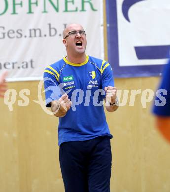 Volleyball. CEV-Cup. Aich/Dob gegen Calcit Kamnik. Jubel Bogdan Kotnik (Aich/Dob). Bleiburg, 21.11.2012.
Foto: Kuess

---
pressefotos, pressefotografie, kuess, qs, qspictures, sport, bild, bilder, bilddatenbank