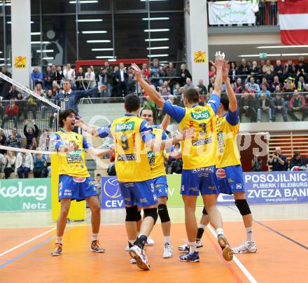 Volleyball. CEV-Cup. Aich/Dob gegen Calcit Kamnik.  Jubel (Aich/Dob). Bleiburg, 21.11.2012.
Foto: Kuess

---
pressefotos, pressefotografie, kuess, qs, qspictures, sport, bild, bilder, bilddatenbank