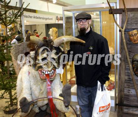 Eishockey. VSV. Brauchtumsmesse. Markus Peintner. Klagenfurt, 24.11.2012.
Foto: Kuess
---
pressefotos, pressefotografie, kuess, qs, qspictures, sport, bild, bilder, bilddatenbank