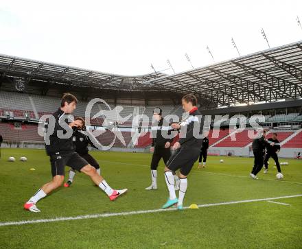 Fussball. Bundesliga. RZ Pellets WAC. Training im Woethersee Stadion Klagenfurt. Klagenfurt, 26.11.2012.
Foto: kuess
---
pressefotos, pressefotografie, kuess, qs, qspictures, sport, bild, bilder, bilddatenbank