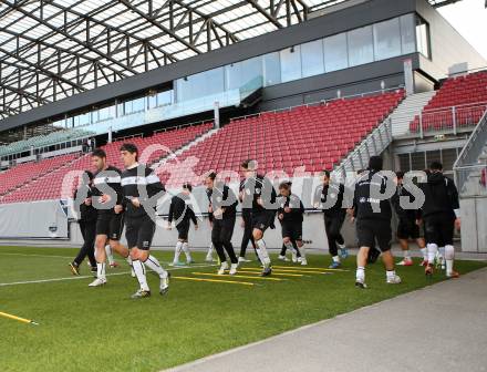 Fussball. Bundesliga. RZ Pellets WAC. Training im Woethersee Stadion Klagenfurt. Klagenfurt, 26.11.2012.
Foto: kuess
---
pressefotos, pressefotografie, kuess, qs, qspictures, sport, bild, bilder, bilddatenbank