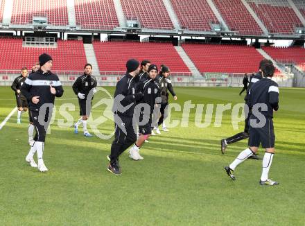 Fussball. Bundesliga. RZ Pellets WAC. Training im Woethersee Stadion Klagenfurt. Klagenfurt, 26.11.2012.
Foto: kuess
---
pressefotos, pressefotografie, kuess, qs, qspictures, sport, bild, bilder, bilddatenbank