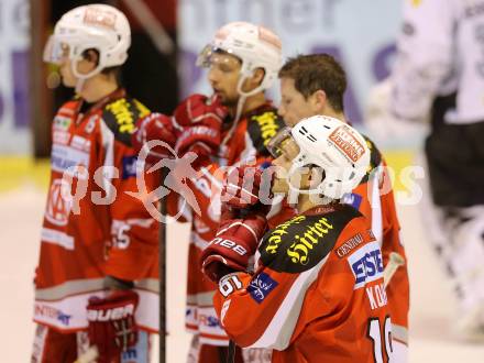 EBEL. Eishockey Bundesliga. EC KAC gegen Dornbirner Eishockey Club.   enttaeuschte KAC Spieler. Klagenfurt, am 30.11.2012.
Foto: Kuess 


---
pressefotos, pressefotografie, kuess, qs, qspictures, sport, bild, bilder, bilddatenbank