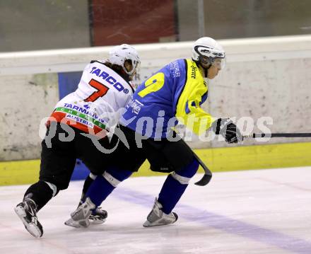 Eishockey. CHL. Tarco Woelfe Klagenfurt gegen 1. EHC Althofen. Emmanuel Jenko (Tarco), Raphael Riegler (Althofen). Klagenfurt, 28.11.2012.
Foto: Kuess
---
pressefotos, pressefotografie, kuess, qs, qspictures, sport, bild, bilder, bilddatenbank