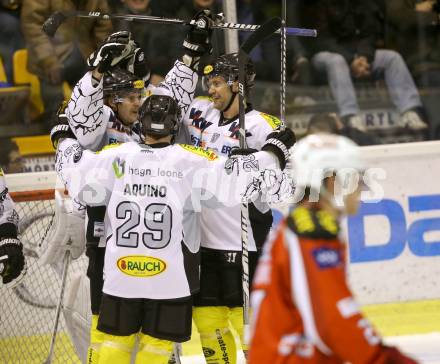 EBEL. Eishockey Bundesliga. EC KAC gegen Dornbirner Eishockey Club.   Torjubel Dornbirn. Klagenfurt, am 30.11.2012.
Foto: Kuess 


---
pressefotos, pressefotografie, kuess, qs, qspictures, sport, bild, bilder, bilddatenbank