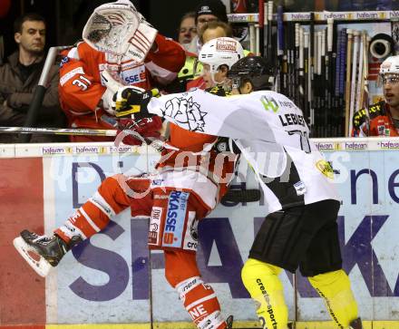 EBEL. Eishockey Bundesliga. EC KAC gegen Dornbirner Eishockey Club.   Paul Schellander, (KAC), Michael Lebler  (Dornbirn). Klagenfurt, am 30.11.2012.
Foto: Kuess 


---
pressefotos, pressefotografie, kuess, qs, qspictures, sport, bild, bilder, bilddatenbank