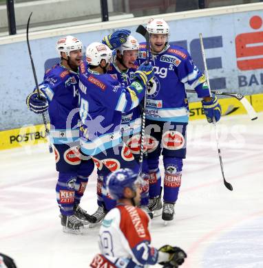 EBEL. Eishockey Bundesliga. EC VSV gegen KHL Medvescak Zagreb. Torjubel  (VSV). Villach, am 2.12.2012.
Foto: Kuess 


---
pressefotos, pressefotografie, kuess, qs, qspictures, sport, bild, bilder, bilddatenbank