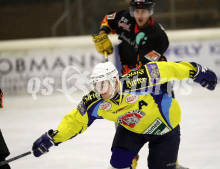 Eishockey. CHL. 1.EHC Althofen gegen EC-SV Spittal. Jakobitsch Silvio (Althofen). Althofen, 1.12.2012.
Foto: Kuess
---
pressefotos, pressefotografie, kuess, qs, qspictures, sport, bild, bilder, bilddatenbank