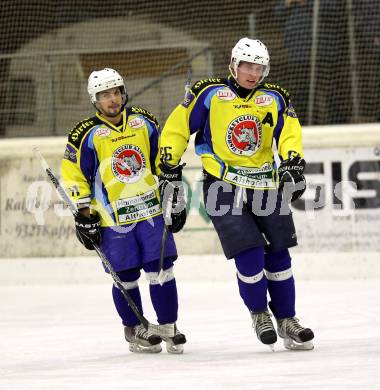 Eishockey. CHL. 1.EHC Althofen gegen EC-SV Spittal.  MOSER Gilbert, Lungkofler Gerald (Althofen). Althofen, 1.12.2012.
Foto: Kuess
---
pressefotos, pressefotografie, kuess, qs, qspictures, sport, bild, bilder, bilddatenbank