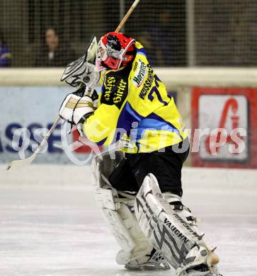 Eishockey. CHL. 1.EHC Althofen gegen EC-SV Spittal. Florian Weisskircher (Althofen). Althofen, 1.12.2012.
Foto: Kuess
---
pressefotos, pressefotografie, kuess, qs, qspictures, sport, bild, bilder, bilddatenbank