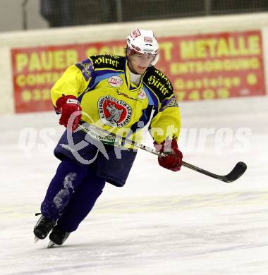 Eishockey. CHL. 1.EHC Althofen gegen EC-SV Spittal. Boyer Maximilian (Althofen). Althofen, 1.12.2012.
Foto: Kuess
---
pressefotos, pressefotografie, kuess, qs, qspictures, sport, bild, bilder, bilddatenbank