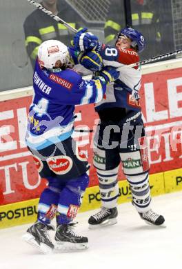 EBEL. Eishockey Bundesliga. EC VSV gegen KHL Medvescak Zagreb. Markus Peintner,  (VSV), Kenneth Macaulay (Zagreb). Villach, am 2.12.2012.
Foto: Kuess 


---
pressefotos, pressefotografie, kuess, qs, qspictures, sport, bild, bilder, bilddatenbank