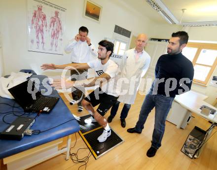 Fussball. Bundesliga. WAC. Institut fÃ¼r Sportmedizin. Laktattest. Karl Schnabl, Solano, Walter Reichel, Jacobo, Nenad Bjelica. Klagenfurt, 3.12.2012.
Foto: Kuess
---
pressefotos, pressefotografie, kuess, qs, qspictures, sport, bild, bilder, bilddatenbank