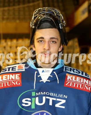 Eishockey. VSV. U20. Lukas Schluderbacher. Klagenfurt, 1.12.2012.
Foto: Kuess
---
pressefotos, pressefotografie, kuess, qs, qspictures, sport, bild, bilder, bilddatenbank