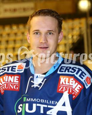 Eishockey. VSV. U20. Fabian Stichauner. Klagenfurt, 1.12.2012.
Foto: Kuess
---
pressefotos, pressefotografie, kuess, qs, qspictures, sport, bild, bilder, bilddatenbank