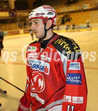 Eishockey. KAC. U20. Sebastian Katnik. Klagenfurt, 1.12.2012.
Foto: Kuess
---
pressefotos, pressefotografie, kuess, qs, qspictures, sport, bild, bilder, bilddatenbank