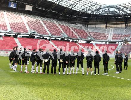 Fussball. Bundesliga. RZ Pellets WAC. Training im Woethersee Stadion Klagenfurt. Klagenfurt, 26.11.2012.
Foto: kuess
---
pressefotos, pressefotografie, kuess, qs, qspictures, sport, bild, bilder, bilddatenbank