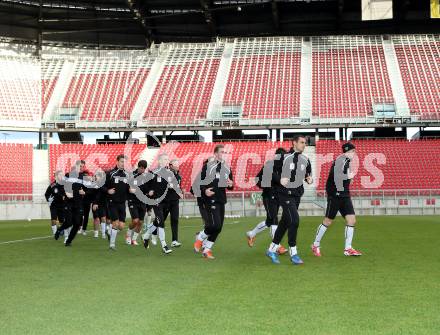 Fussball. Bundesliga. RZ Pellets WAC. Training im Woethersee Stadion Klagenfurt. Klagenfurt, 26.11.2012.
Foto: kuess
---
pressefotos, pressefotografie, kuess, qs, qspictures, sport, bild, bilder, bilddatenbank