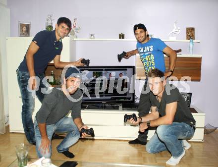 Fussball. Bundesliga. WAC. Mihret Topcagic, Michele Polverino, Sandro Zakany, Michael Sollbauer. Klagenfurt, 1.10.2012.
Foto: Kuess
---
pressefotos, pressefotografie, kuess, qs, qspictures, sport, bild, bilder, bilddatenbank