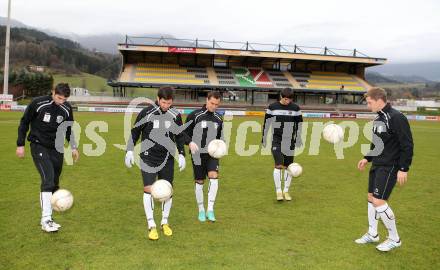 Fussball Bundesliga. RZ Pellets WAC. Neue Tribuene Lavanttalarena. Ruben Rivera, Sandro Zakany, Michael Liendl, Mihret Topcagic, Christian Thonhofer. Wolfsberg, am 30.11.2012.
Foto: Kuess
---
pressefotos, pressefotografie, kuess, qs, qspictures, sport, bild, bilder, bilddatenbank