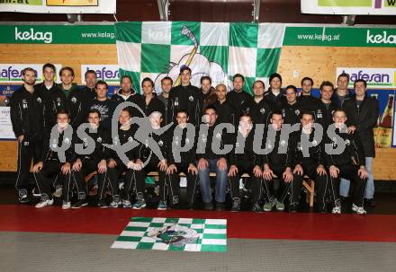 Eishockey. ICE Eisraupen. Kaerntner Unterliga Ost. Mannschaftsfoto. klagenfurt, 28.11.2012.
Foto: kuess
---
pressefotos, pressefotografie, kuess, qs, qspictures, sport, bild, bilder, bilddatenbank