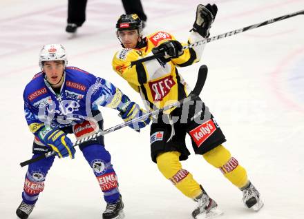 EBEL. Eishockey Bundesliga. EC VSV gegen UPC Vienna Capitals. Marius Goehringer, (VSV), Stefan Nador  (Vienna). Villach, am 7.12.2012.
Foto: Kuess 


---
pressefotos, pressefotografie, kuess, qs, qspictures, sport, bild, bilder, bilddatenbank