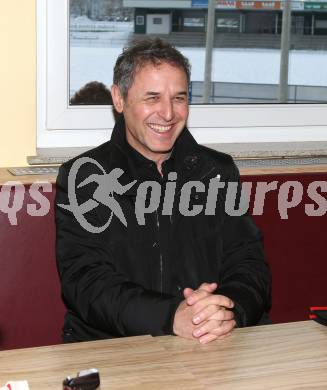 Fussball. Training U14 Voelkermarkt mit Teamchef Marcel Koller. Marcel Koller. Voelkermarkt, am 6.12.2012.
Foto: Kuess
---
pressefotos, pressefotografie, kuess, qs, qspictures, sport, bild, bilder, bilddatenbank