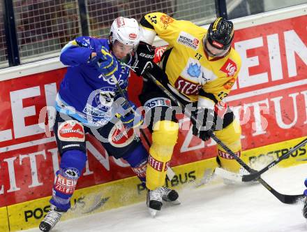 EBEL. Eishockey Bundesliga. EC VSV gegen UPC Vienna Capitals. Marco Pewal, (VSV), Zdenek Blatny  (Vienna). Villach, am 7.12.2012.
Foto: Kuess 


---
pressefotos, pressefotografie, kuess, qs, qspictures, sport, bild, bilder, bilddatenbank