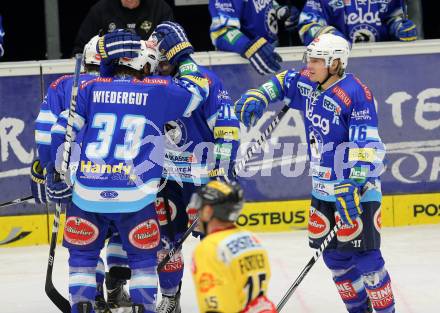 EBEL. Eishockey Bundesliga. EC VSV gegen UPC Vienna Capitals. Torjubel Nikolaus Hartl, Daniel Nageler, Andreas Wiedergut (VSV). Villach, am 7.12.2012.
Foto: Kuess 


---
pressefotos, pressefotografie, kuess, qs, qspictures, sport, bild, bilder, bilddatenbank