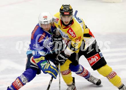 EBEL. Eishockey Bundesliga. EC VSV gegen UPC Vienna Capitals. Daniel Nageler, (VSV), Stefan Nador (Vienna). Villach, am 7.12.2012.
Foto: Kuess 


---
pressefotos, pressefotografie, kuess, qs, qspictures, sport, bild, bilder, bilddatenbank