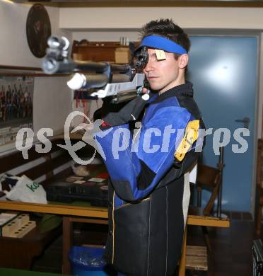 Schiesssport. Eroeffnung Schiessanlage des Schuetzenvereines St. Veit an der Glan. Markus Fuiko. St. Veit, am 8.12.2012.
Foto: Kuess
---
pressefotos, pressefotografie, kuess, qs, qspictures, sport, bild, bilder, bilddatenbank