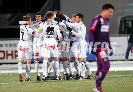 Fussball. Bundesliga. RZ Pellets WAC gegen FK Austria Wien. Torjubel WAC. Wolfsberg, 8.12.2012.
Foto: Kuess

---
pressefotos, pressefotografie, kuess, qs, qspictures, sport, bild, bilder, bilddatenbank